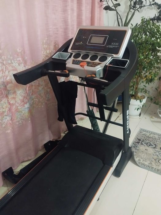 Продам беговую дорожку