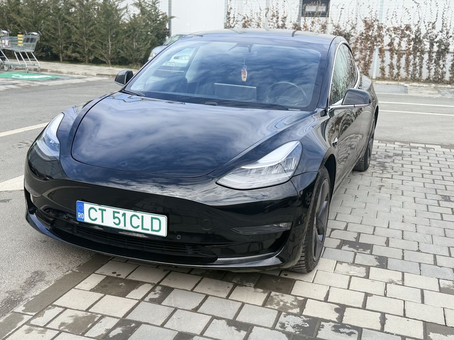 Tesla 3 Free Supercharger