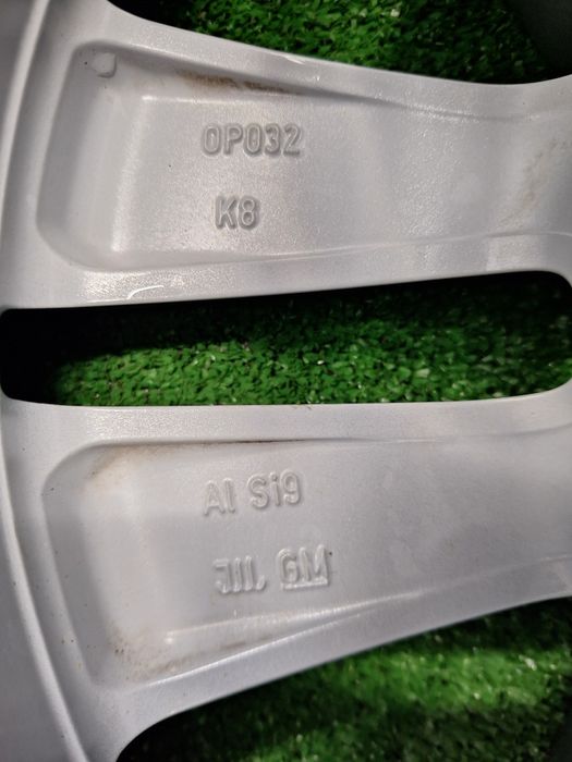 Опел "Мерива"-16цола-5/110-с датчици-оригинални