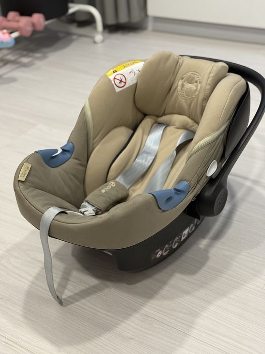 Детско столче  за кола Cybex aton m i size gold