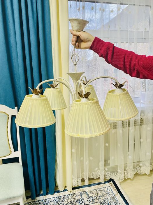 Люста 5 рожковая новая