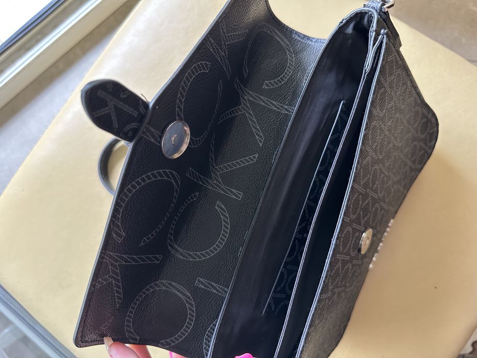 Оригинална чанта Calvin Klein