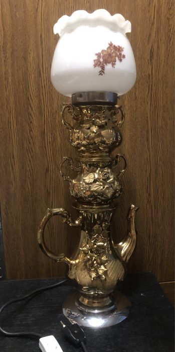 Veioza portelan 100 lei