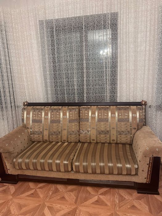 Продаю диван и 2 кресло