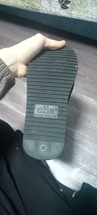 Продам уги 36 размера