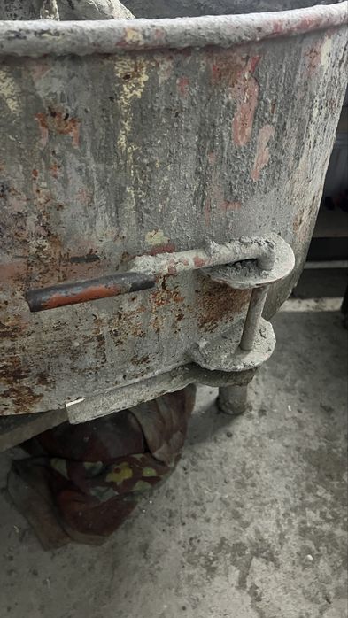 Продам Бетономешалка