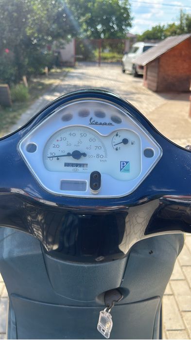 Scuter Piaggio Vespa