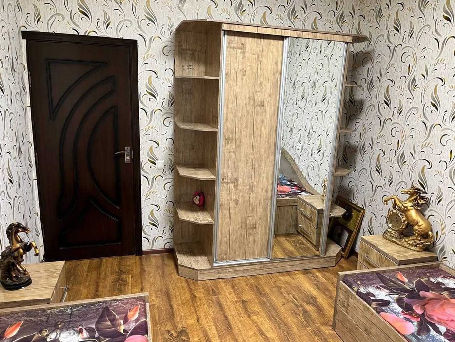 Продается квартира в Яшнабадском районе Тузел-2, 4-х ком в 4-этаже,