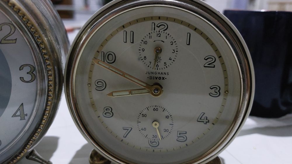 ceas de masă Junghans Veglia
