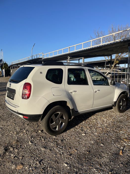 Dacia Duster 1.6 i GAZ 2012г