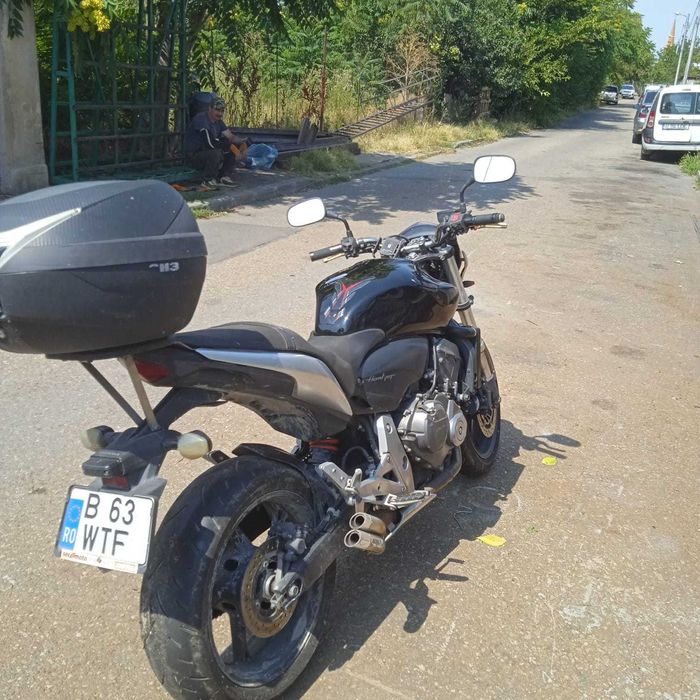 Honda CB600F Hornet 25 kW LEGAL A2 + topcase