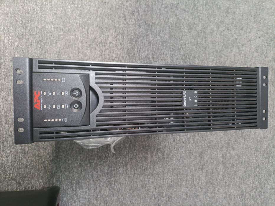 UPS APC smart-UPS 3000VA ИБП