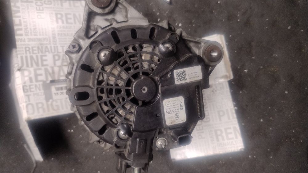 Vând piese auto electrmotor