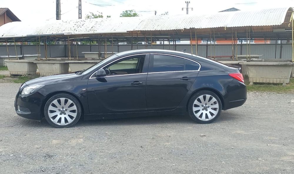 Opel insignia ...2.0 cdti  accept schimb ofer diferentă