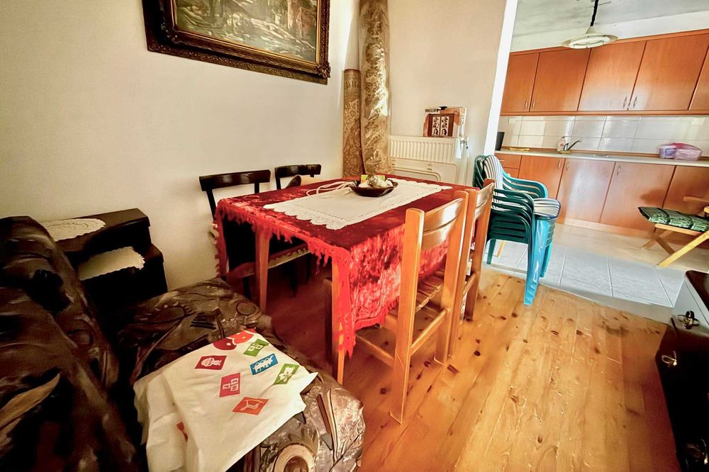 Продава се къща в Гърция , село Толос