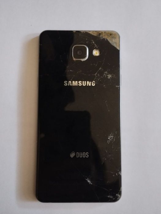 Обменяю телефоны. Либо на запчасти