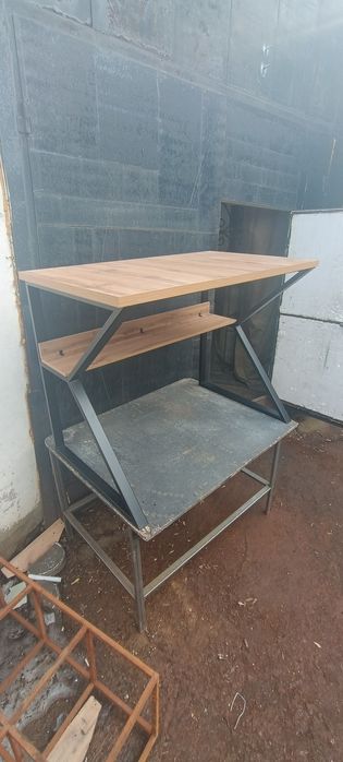 Офисные, компьютерные, письменные столы