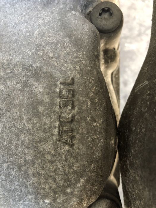 Раздатка с моторче бмв х1 е84 1.8хд ( razdatka s motorche bmw x1 e84 )