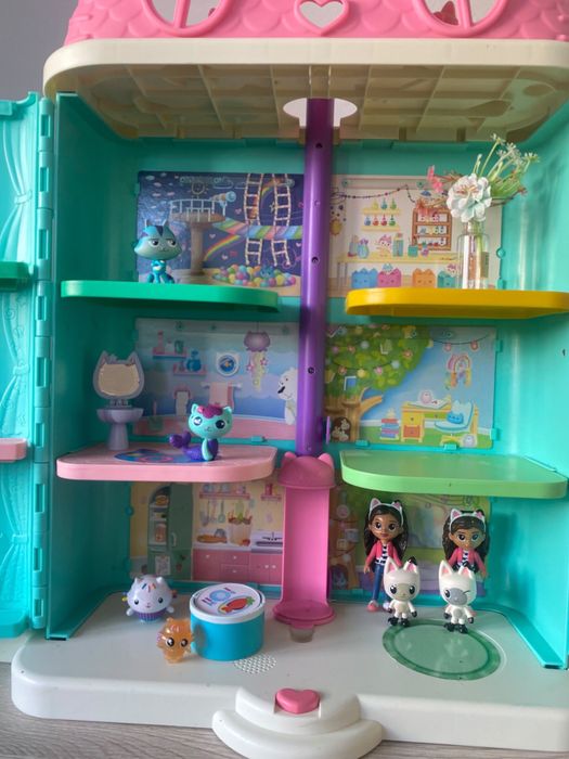 Casuta Gabby's Dollhouse