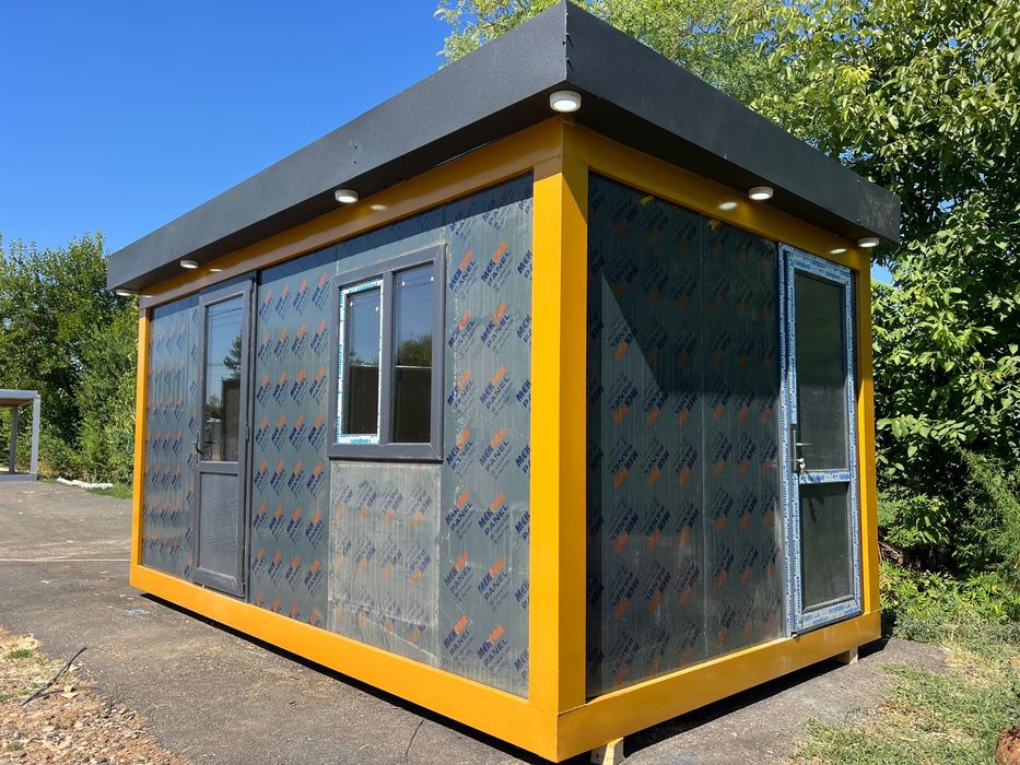 Vand containere modulare standarde tip birou paza santier la pret bun