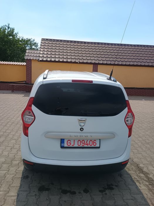 Vând Dacia Lodgy, an 2014, motor 1.6 Benzina MPI