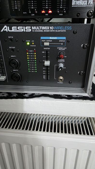 Vand mixer pasiv Alesis multimix 10 wireless