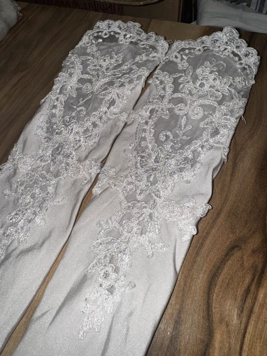 Перчатки свадебные белые