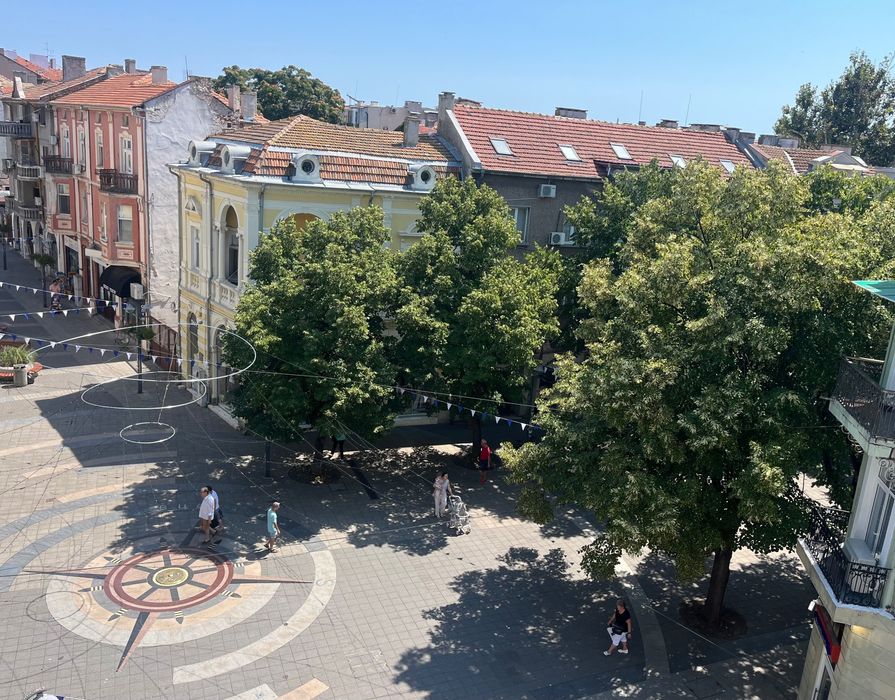 Продава се Четиристаен апартамент в Бургас, Център - 76 кв.м за 3685 €/кв.м - Снимка #8