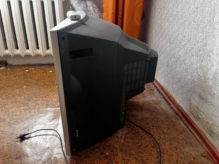 Продам Телевизор LG