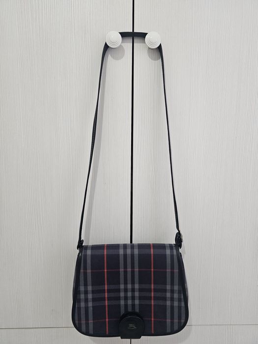 Vand geanta Burberry originala