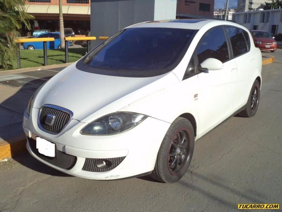 Dezmembrez Seat Toledo 1.9 tdi BJB