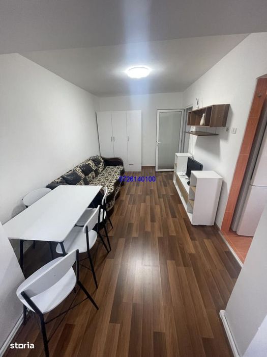 Cet-Garsoniera,balcon etaj 1