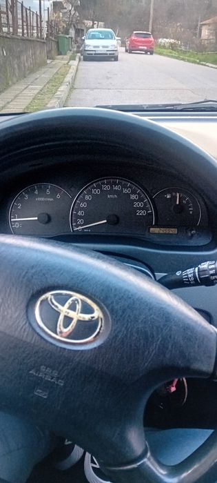 Toyota avensis verso