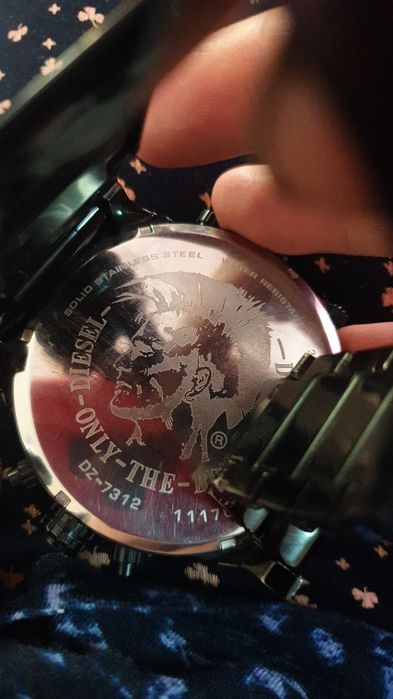 Зур кул соати сотилади