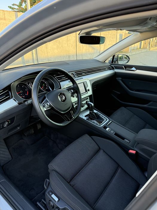 Vw Passat 2.0 150 Cp DSG•Faruri Metrix•Navi•Acc