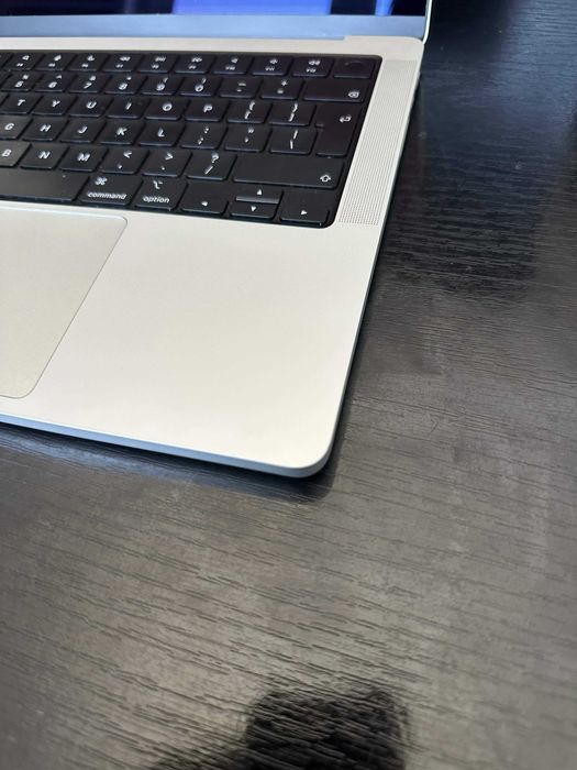 MacBook Pro 14 M1 silver, MDM, отличен, 16GB ram; 512GB SSD
