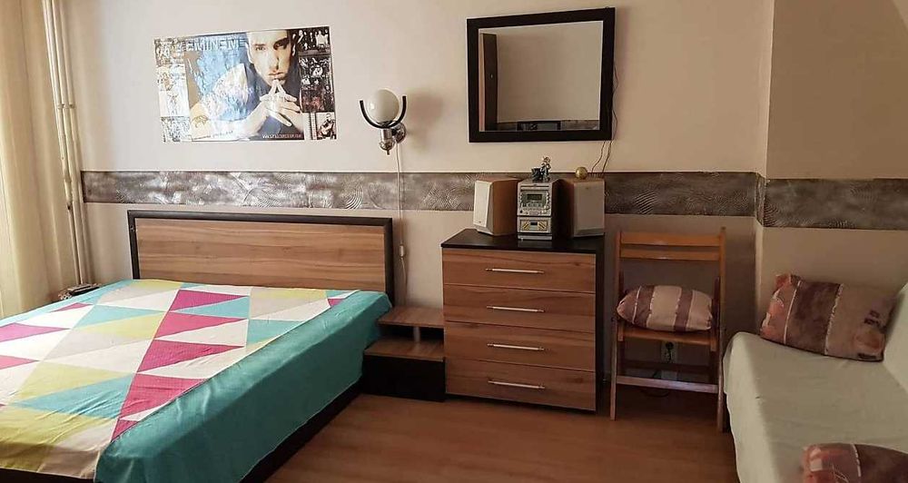 Дава се под наем Двустаен апартамент в Бургас, Изгрев - 64 кв.м за 225 € - Снимка #12