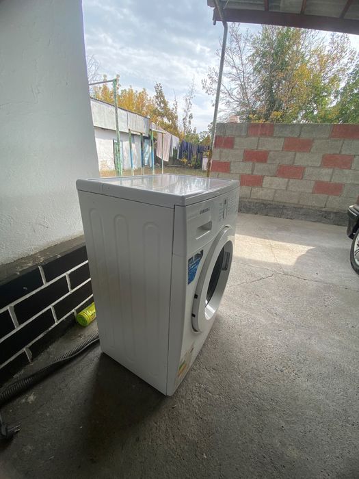 В продаже стиральная машина SAMSUNG