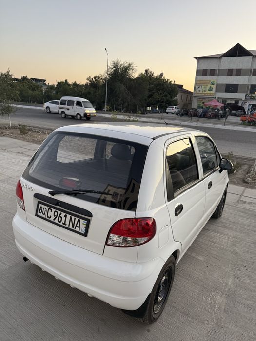 Matiz 3 talik 2015 yil metani bor tayyor mashina 4 yangi balon