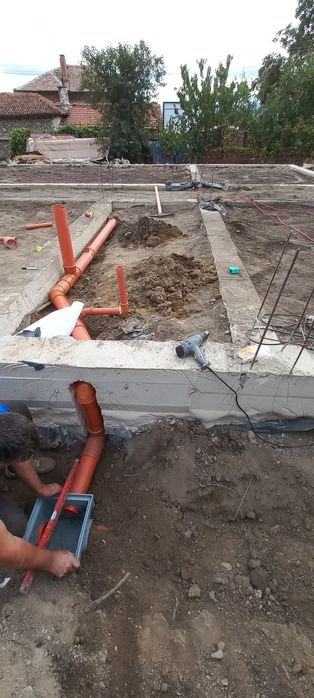 Извършване изкопни услуги с багер и самосвал