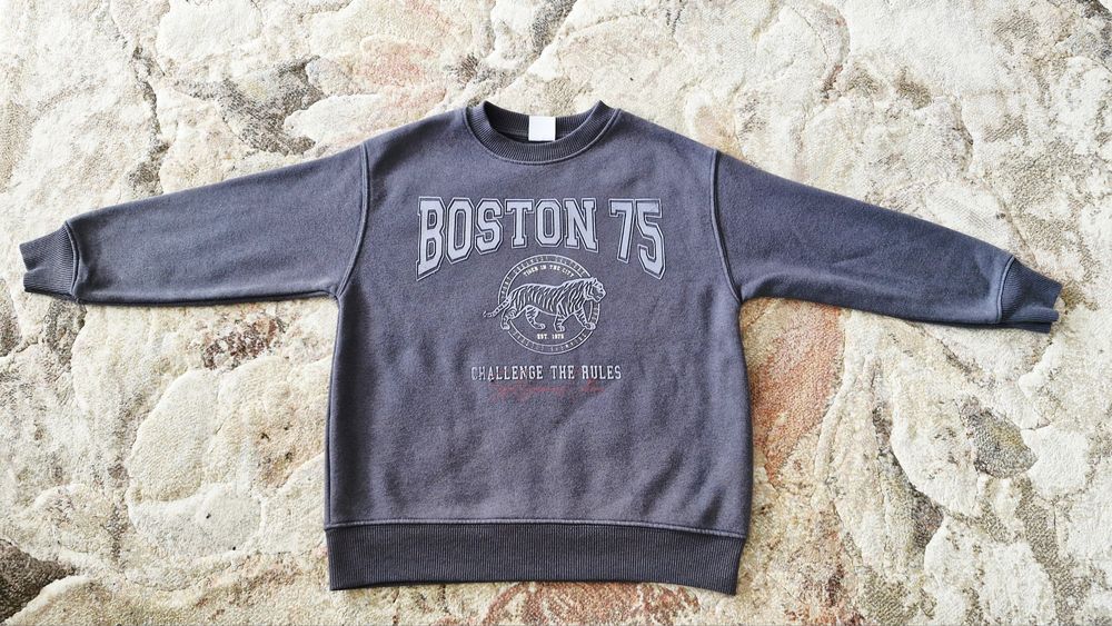 Set 4 bluze si 2 blugi baieti negociabil