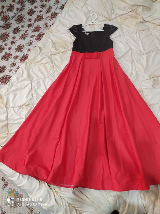 Очень красивое вечернее платье