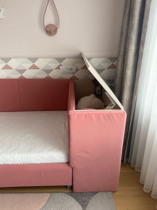 Vand 2 paturi de o persoana 90cm