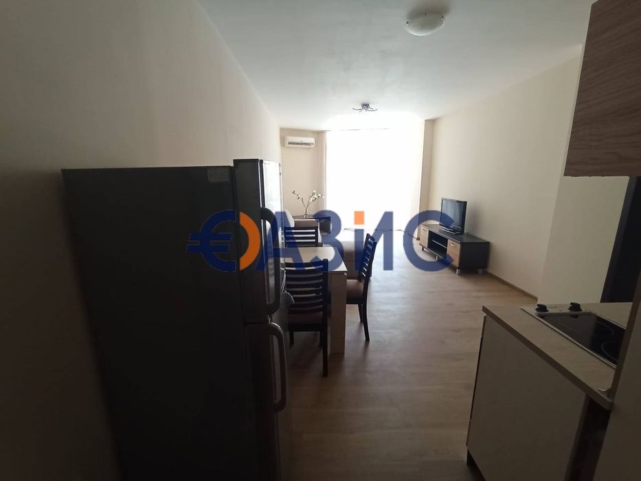 Продава се Двустаен апартамент в Свети Влас - 90 кв.м за 810 €/кв.м - Снимка #1