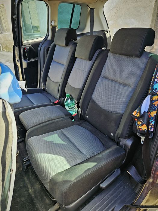 Mazda 5 /  7-местна