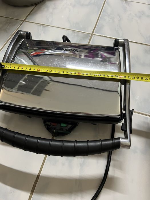 Сэндвичница Nova