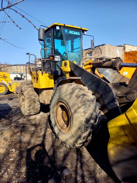 Фронтальный погрузчик XCMG ZL50
