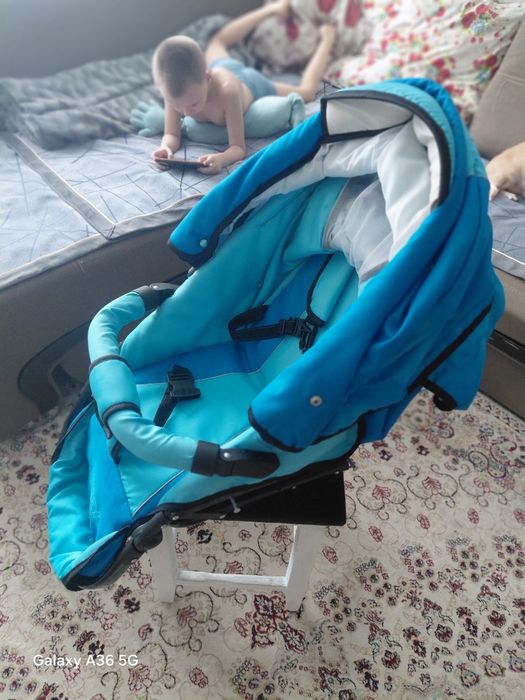 Продам коляску 1×3