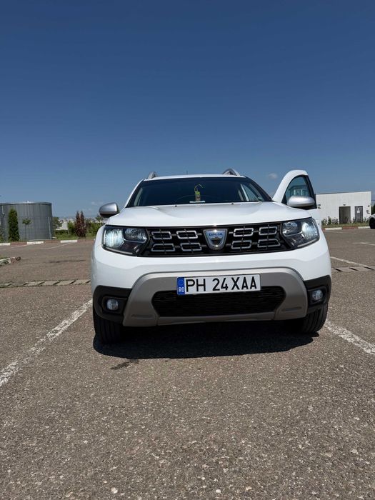 DACIA DUSTER 1.5 dCi - Diesel / 4x4 / Navigatie / Daylight LED / Waze / Maps / Pilot Automat / Euro 6