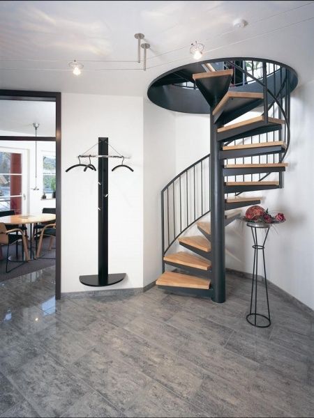 Scari metalice pe comanda